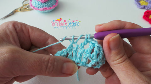 How to make a Dtr stitch - UK terms (USA Treble stitch)