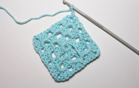 How to make a granny square-step-4