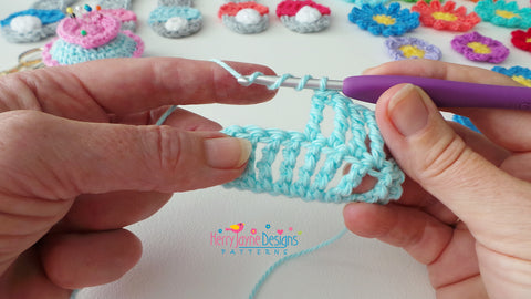How to crochet a Triple treble stitch (USA Double treble st)