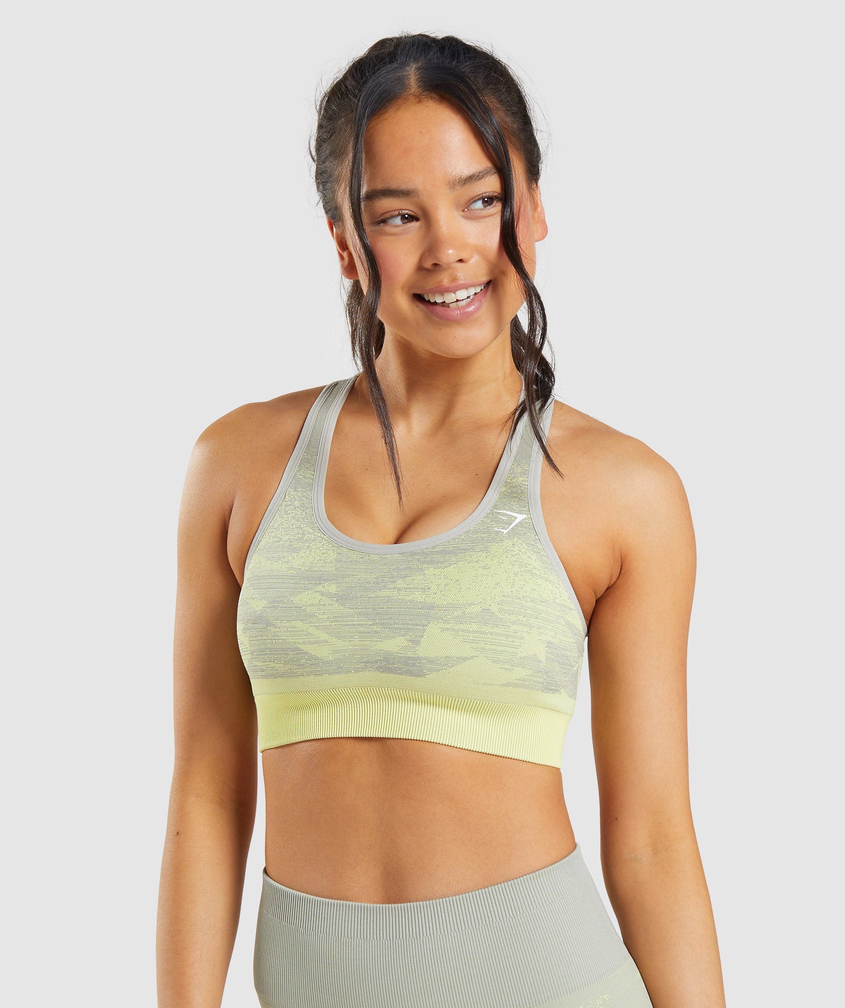 Gymshark Adapt Ombre Seamless Sports Bra - Triangle, Taupe Grey