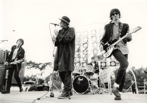 6 Best Songs With The Word "Fall" ~ R.E.M. - Fall on Me