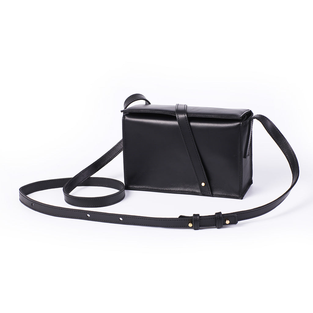 champion shoulder bag black