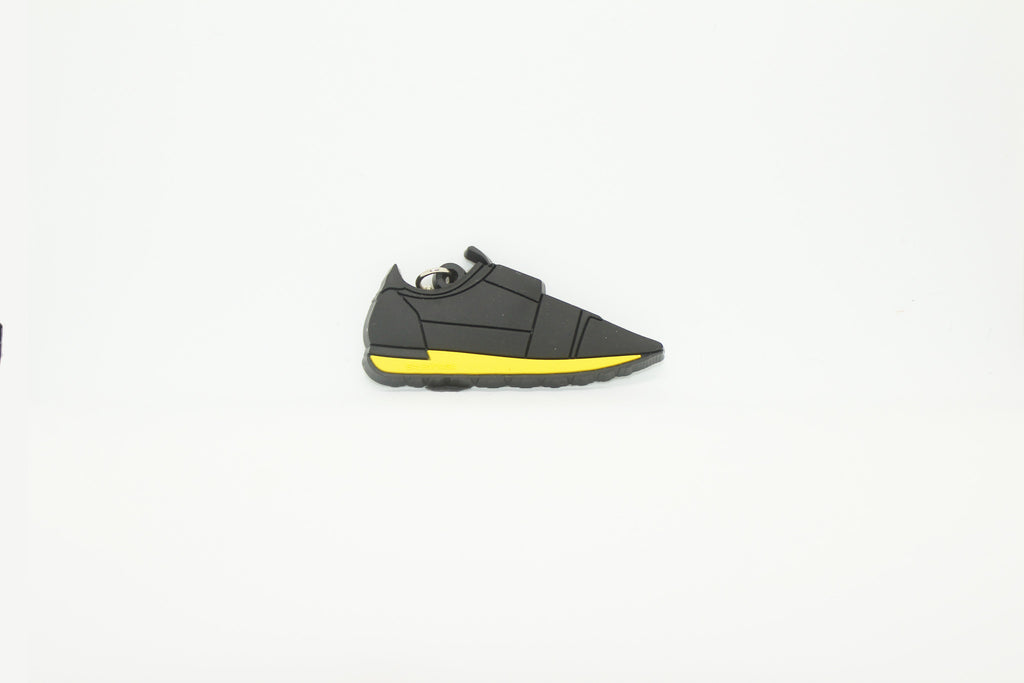 balenciaga race runner black yellow