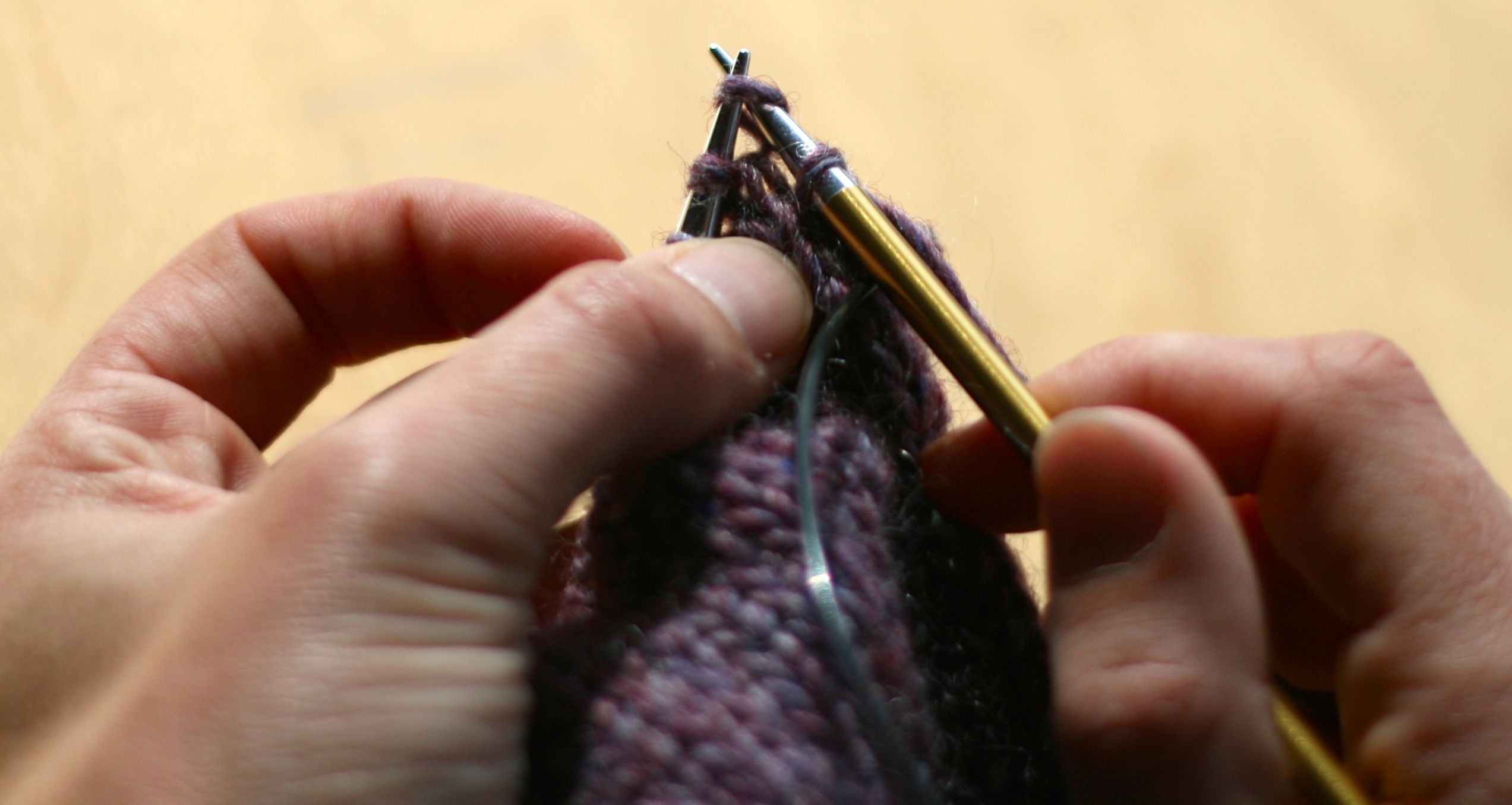 Learn to Knit: How to work a M1R / M1L Increase