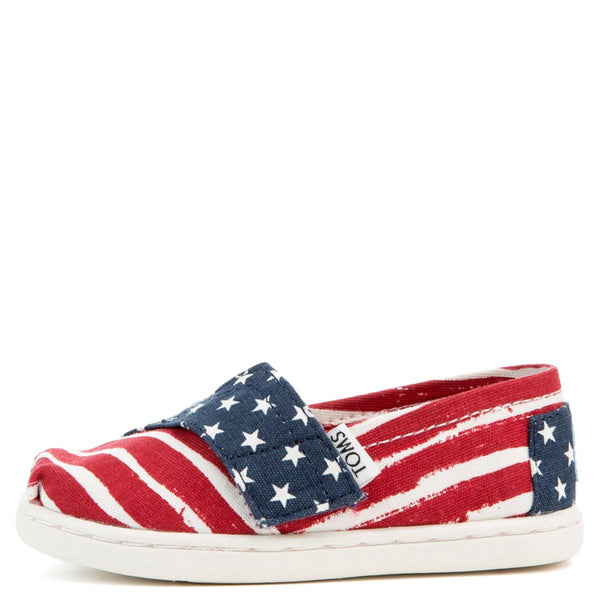 red white and blue toms