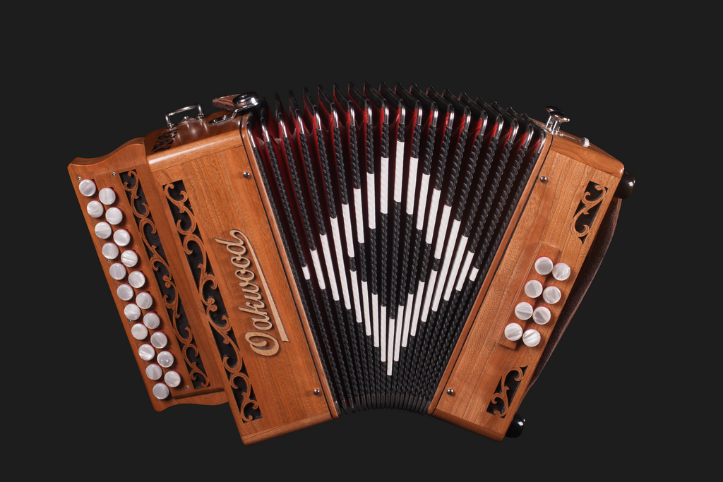 New Oakwood melodeon - squeezeboxes