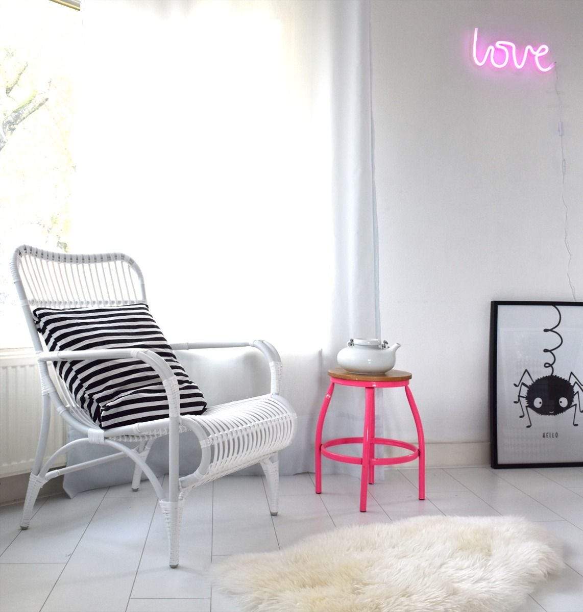 A Little Lovely Company Love Neon Wall Light in Pink - Scandibørn