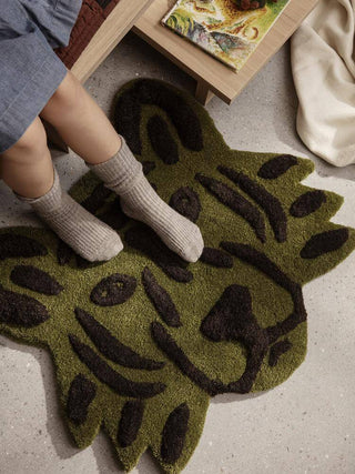 Ferm Living Tufted Tiger Head Rug - Green - Scandibørn