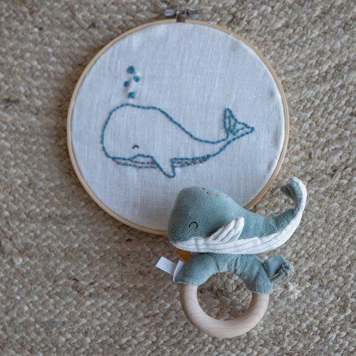 Little Dutch Ring Rattle in Whale - Ocean Mint - Scandibørn
