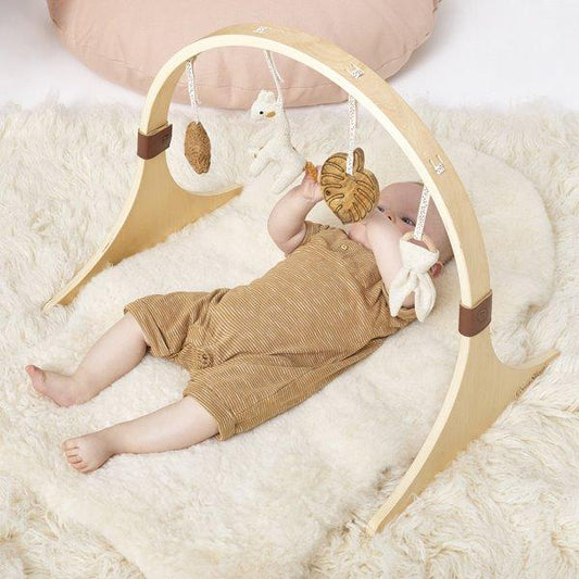 Little Green Sheep Wooden Curved Baby Play Gym - Safari Giraffe - Scandibørn