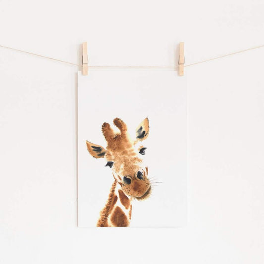 Pretty in Print - Art Print in Peekaboo Giraffe - Scandibørn