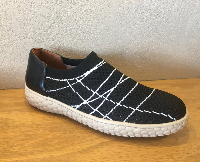 Meet 'Zhondra' by L'Amour Des Pieds