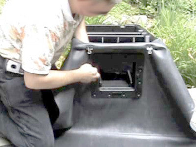 Conventional pond skimmers are difficult to attach to pond liner
