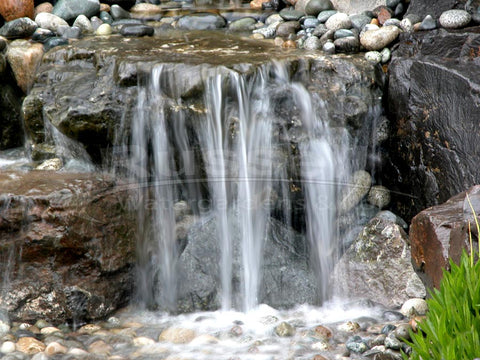 Ahi Hydro Vortex™ small waterfall filter creates beautiful waterfalls and is invisible.