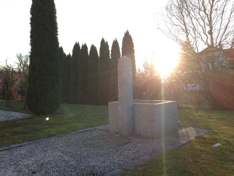 Steinbrunnen für Garten