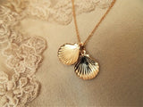 Scallop shell necklace