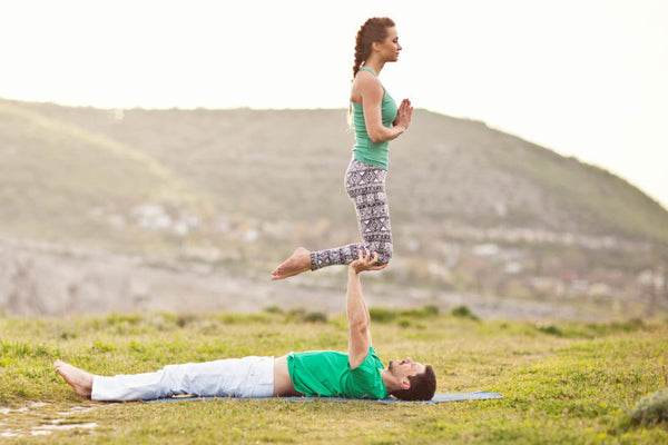 Couples Yoga: Tips for Starting + Sample Tandem Pose Sequence