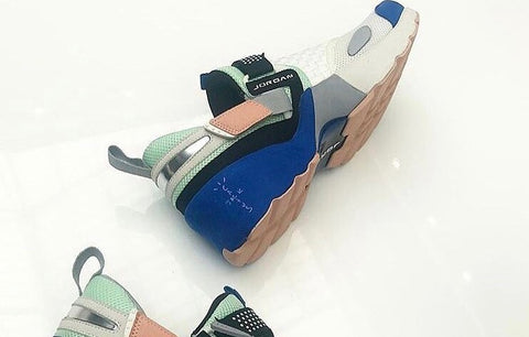 air jordan pastel travis scott trunner