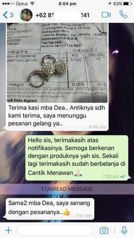 Anting wanita cantik