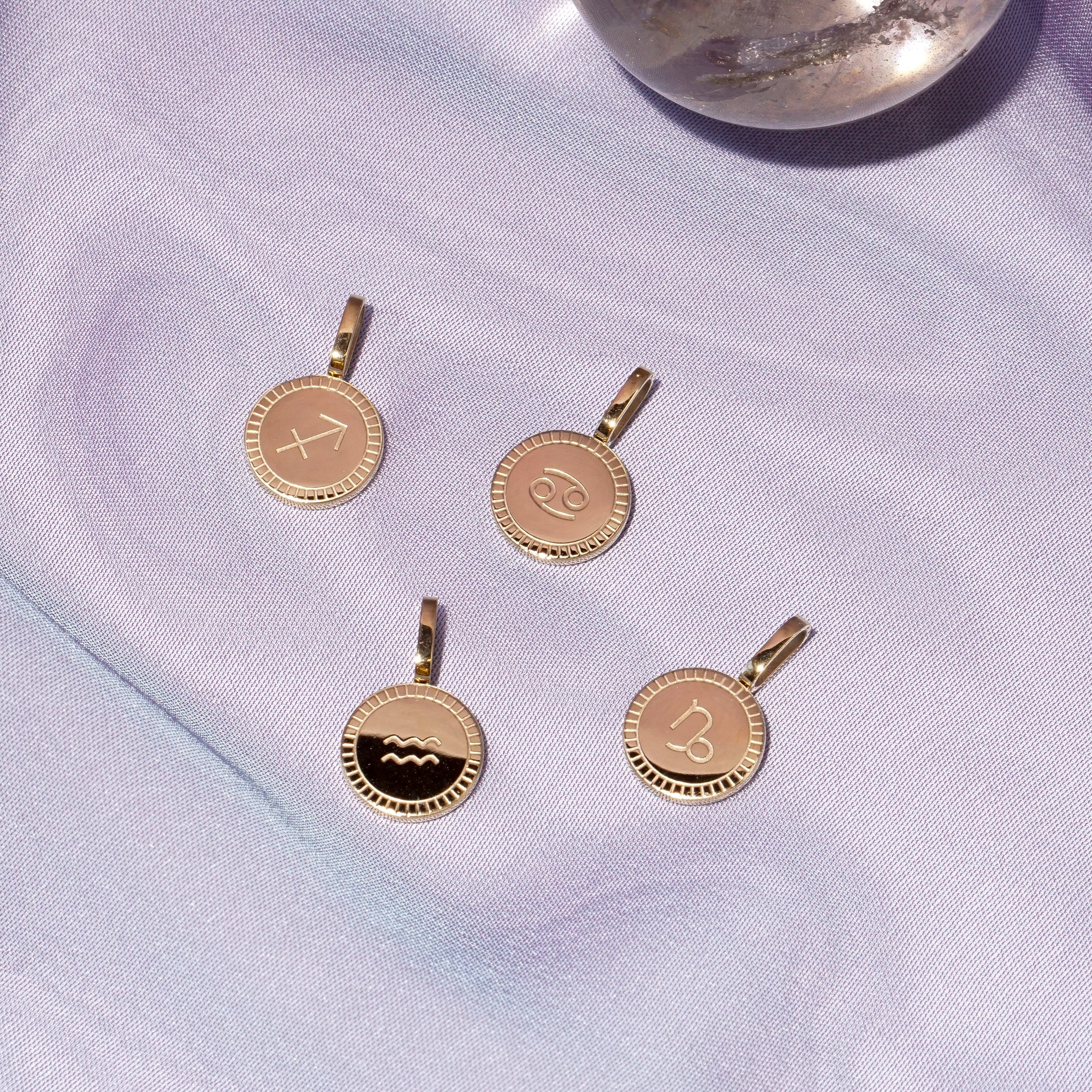 Aries Pendant - Gold