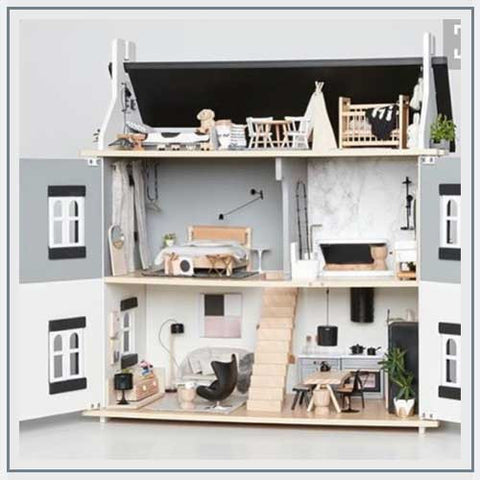 A Dollhouse for Edie