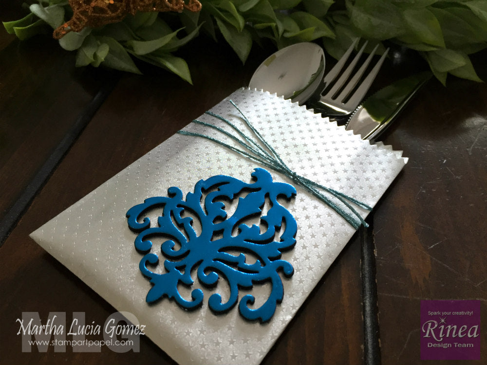 Table Decorations with Foiled Paper