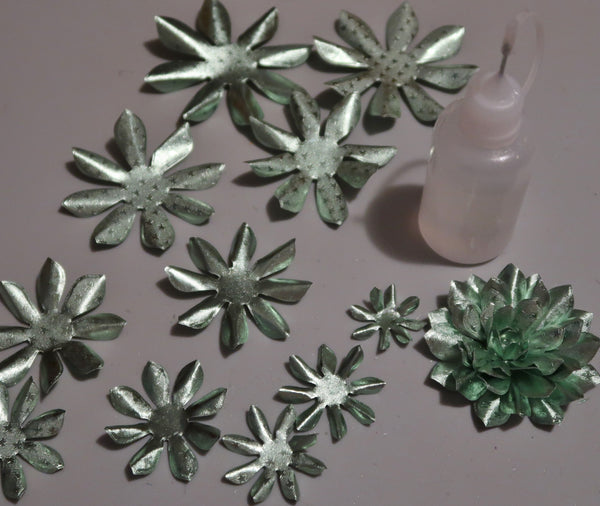 How To Make Rinea Foiled Paper Cactus by Roni Johnson