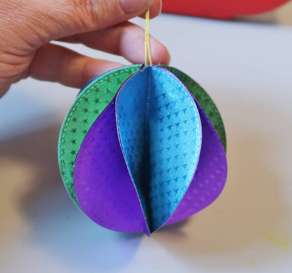 Rinea Foiled Paper Segmented Ornaments with Roni Johnson