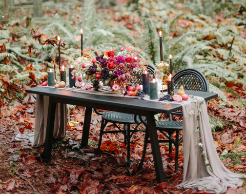 Fall harvest table spread, fall foliage table decor, fall flower arrangement