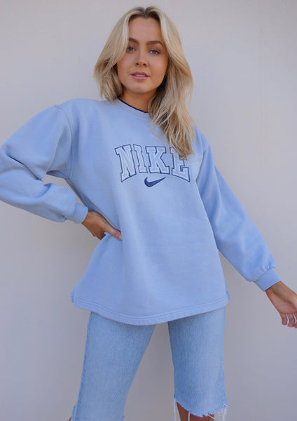 blue nike sweatshirt vintage