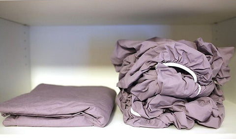 How to fold a Fitted sheet