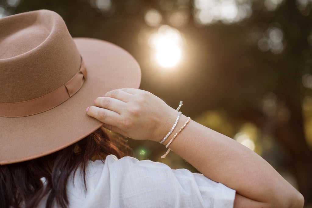 How to pair essential oils with diffusing jewelry