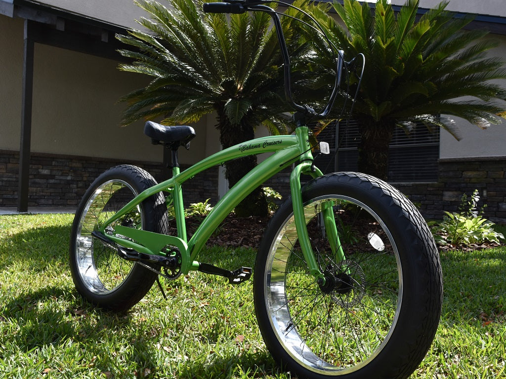 Men's and ladies Beach Cruiser Bikes in Santa Monica, California