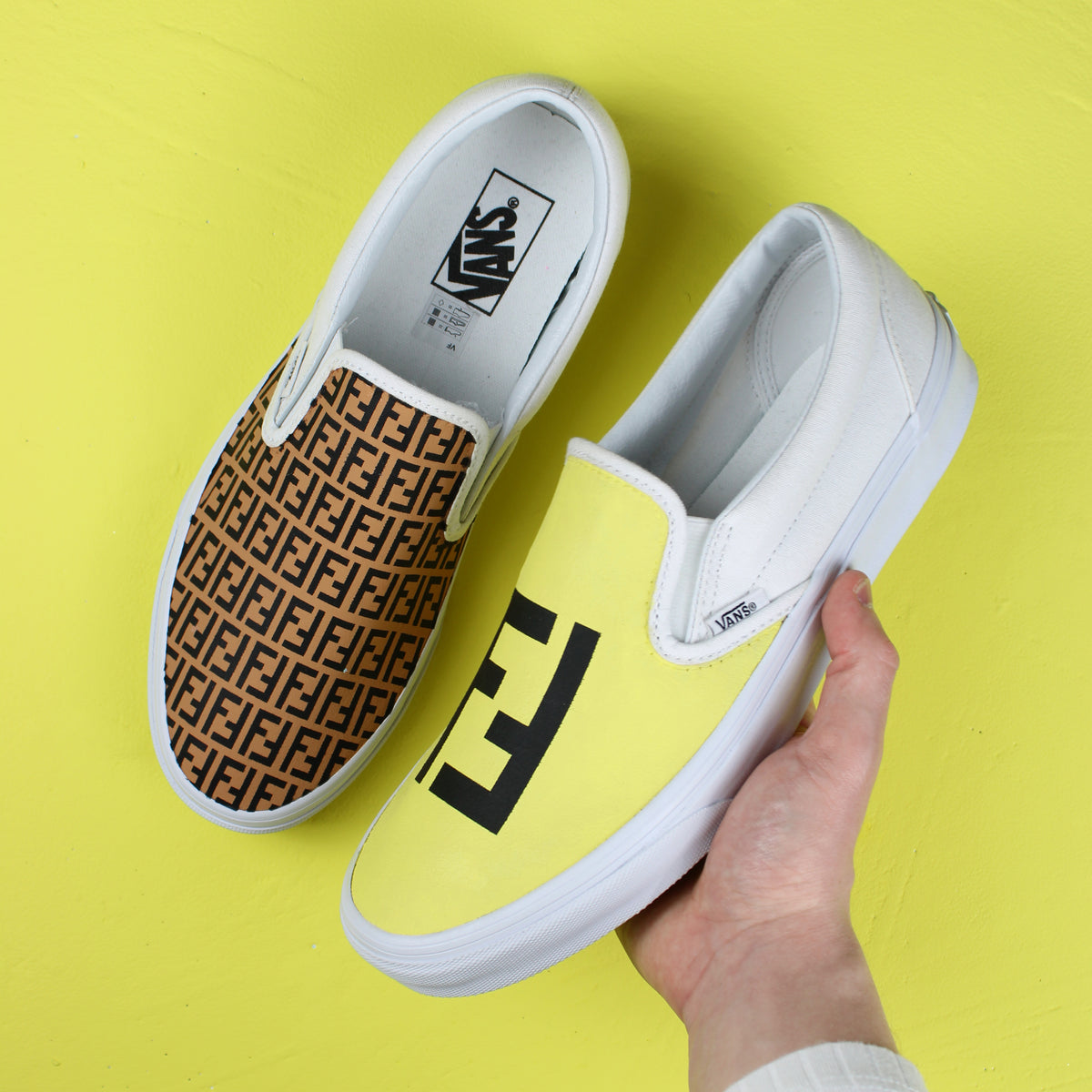 اتجاه طيران موكب fendi vans shoes 