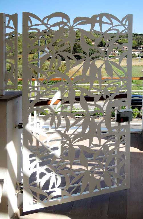 Floral aluminum laser cut gate of the marina terrace