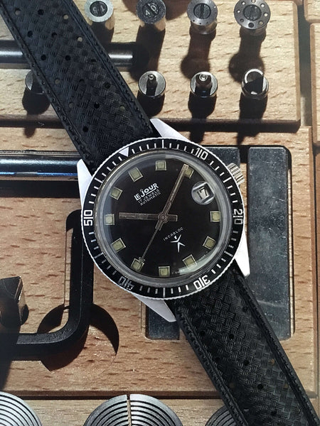 le jour vintage diver