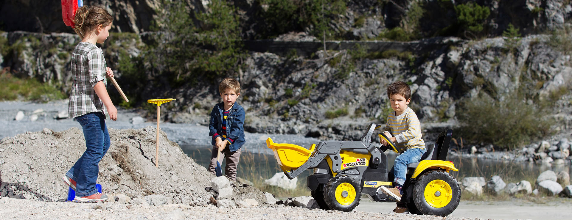 Peg Perego Kids Outdoor Play Ride On Tractor Adventure