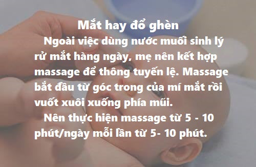 Trong nhà mẹ luôn phải chuẩn bị sẵn chai nước muối nhé