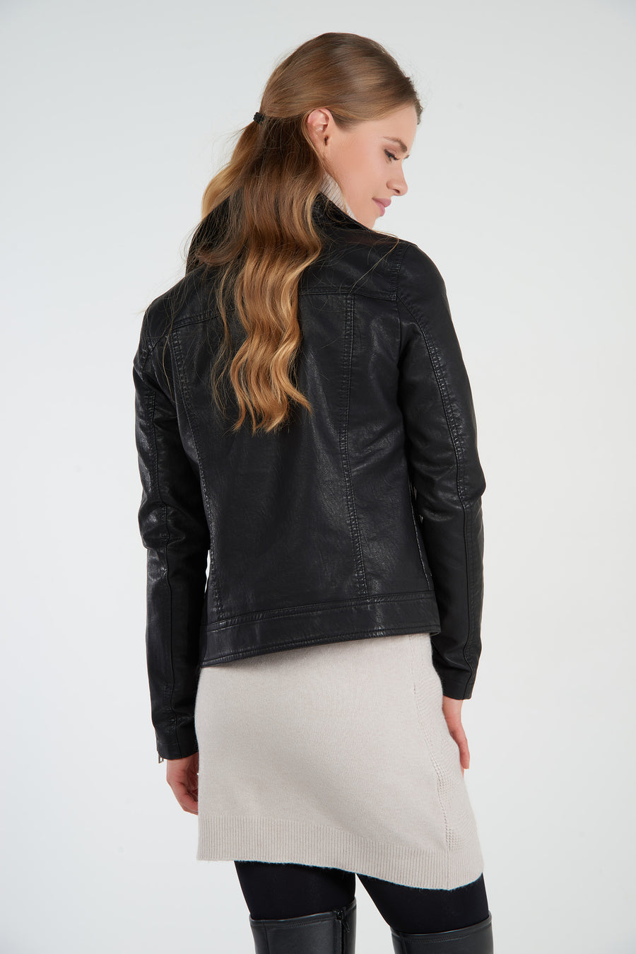 Magasinez la veste moto en cuir végan pour femmes de cypresslapband - Shop then vegan leather moto jacket for women from cypresslapband 