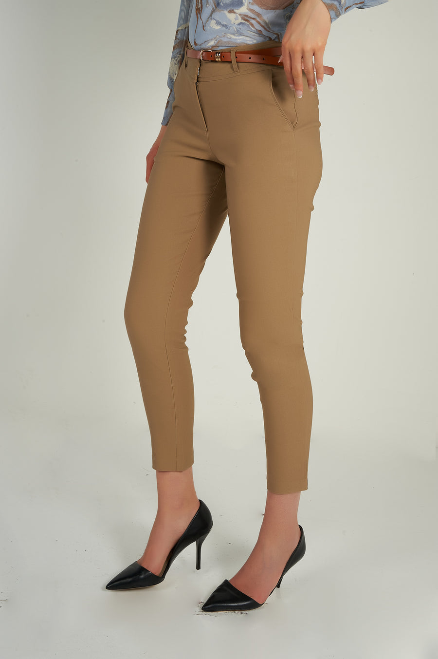 magasinez les pantalons pour femme de chez colori collection printemps été - Shop women's pants from colori spring summer collection