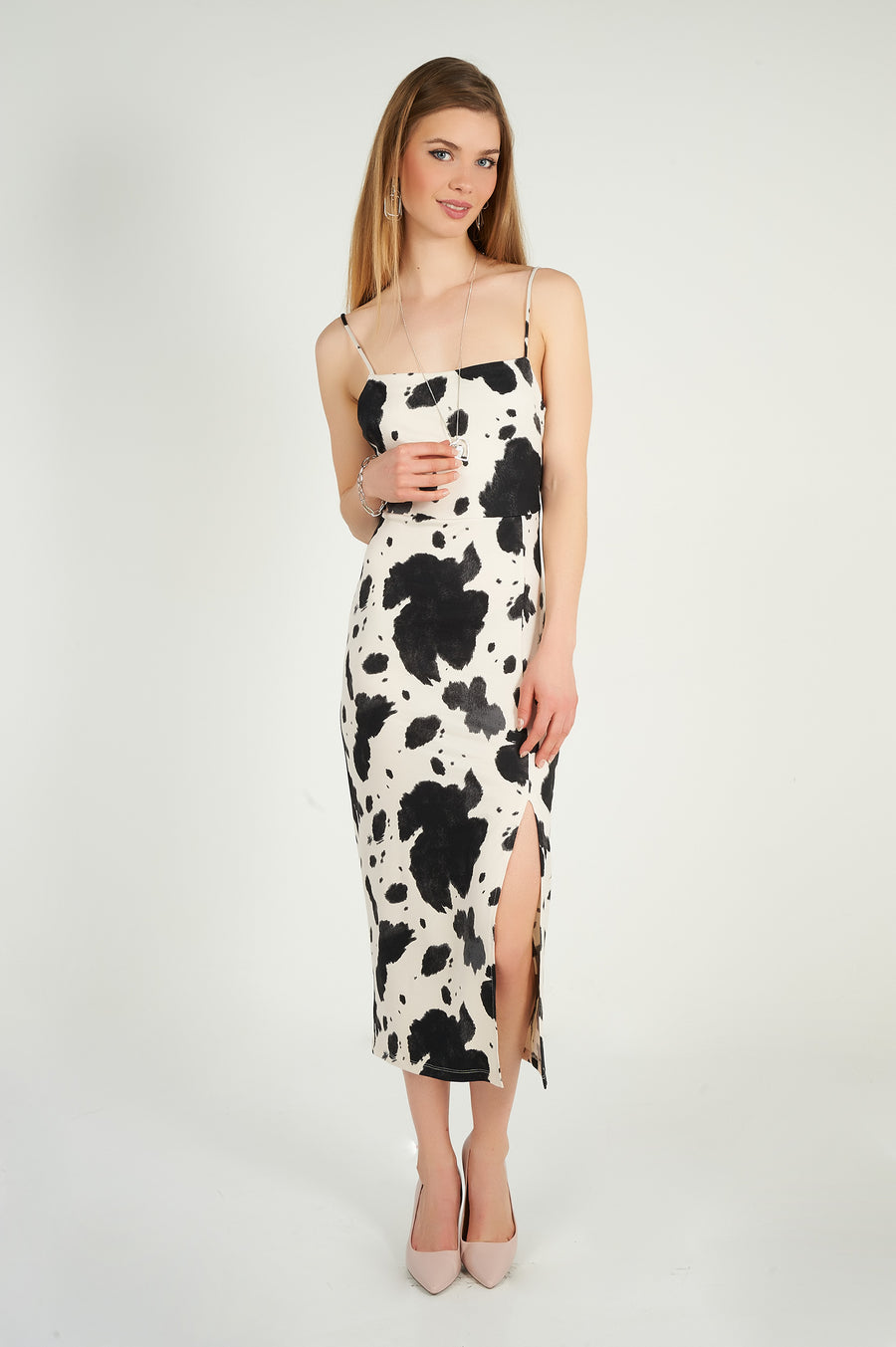 Magasinez la robe midi à imprimé vache pour femme chez cypresslapband - printemps été – Shop the cow print midi dress for women at cypresslapband - spring summer