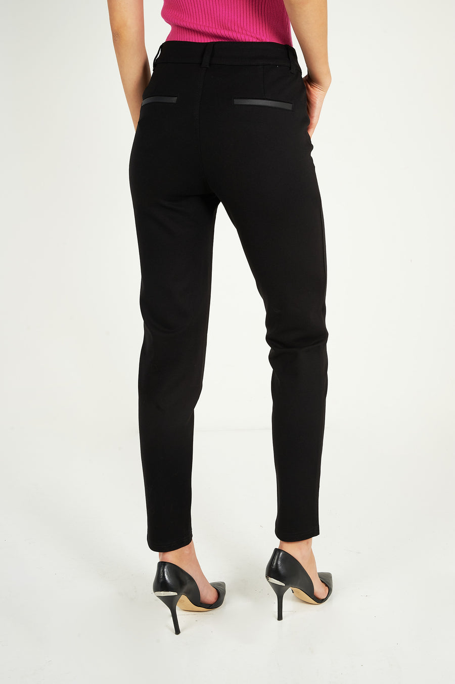 magasinez ce pantalon noir à jambe droite de colori - Shop this straight leg black pants from colori