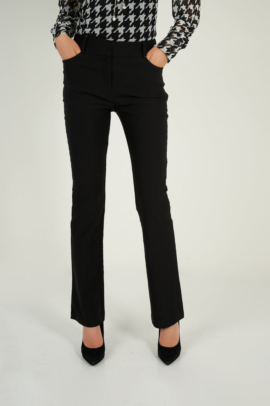 magasinez les pantalons propre pour femme de colori collection printemps été - Shop the black pants for women from colori  spring summer collection