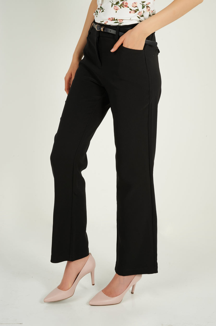 magasinez les pantalons avec ceinture pour femme de colori collection printemps été - Shop the pant with belt for women from colori spring summer collection 