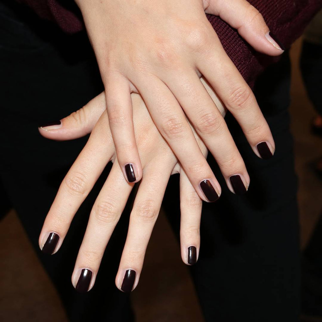 Make Your Nails Appear Longer With This Nail Contouring Trend