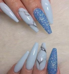 Marble with blue glitter nail design
