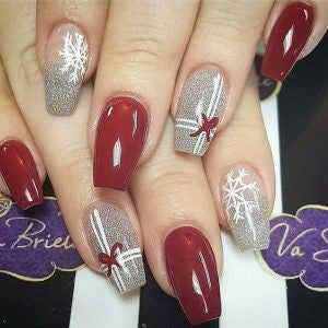 Christmas gift nail design