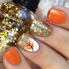 Golden autumn glitter thanksgiving nail design