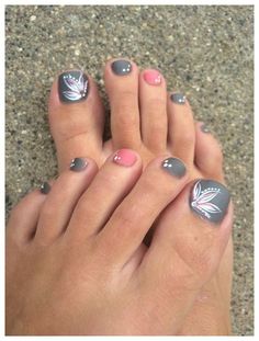 Summer Toe Nail Design-10 Sliver toe nails