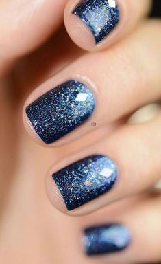 Chrome Powder Winter Nail Designs